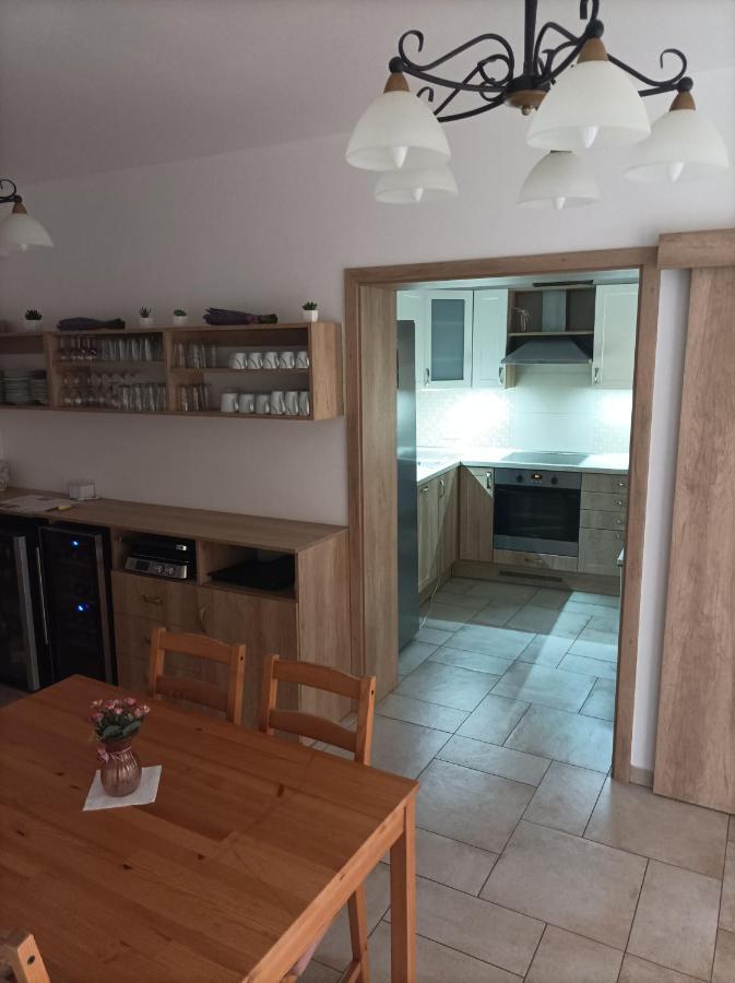 Penzion Venkovsky Dvur Hlohovec Exteriör bild